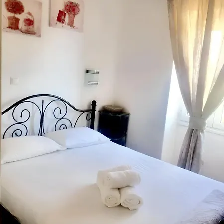 3 Bedrooms With Sea View Enclosed Garden And Wifi At 5 Km Away From The * Tzamarelata