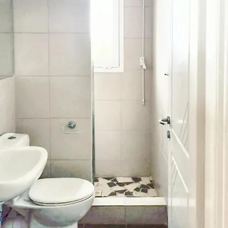 Spacious Apartment With Sea View In Tzamarelata - 90 M² Tzamarelata